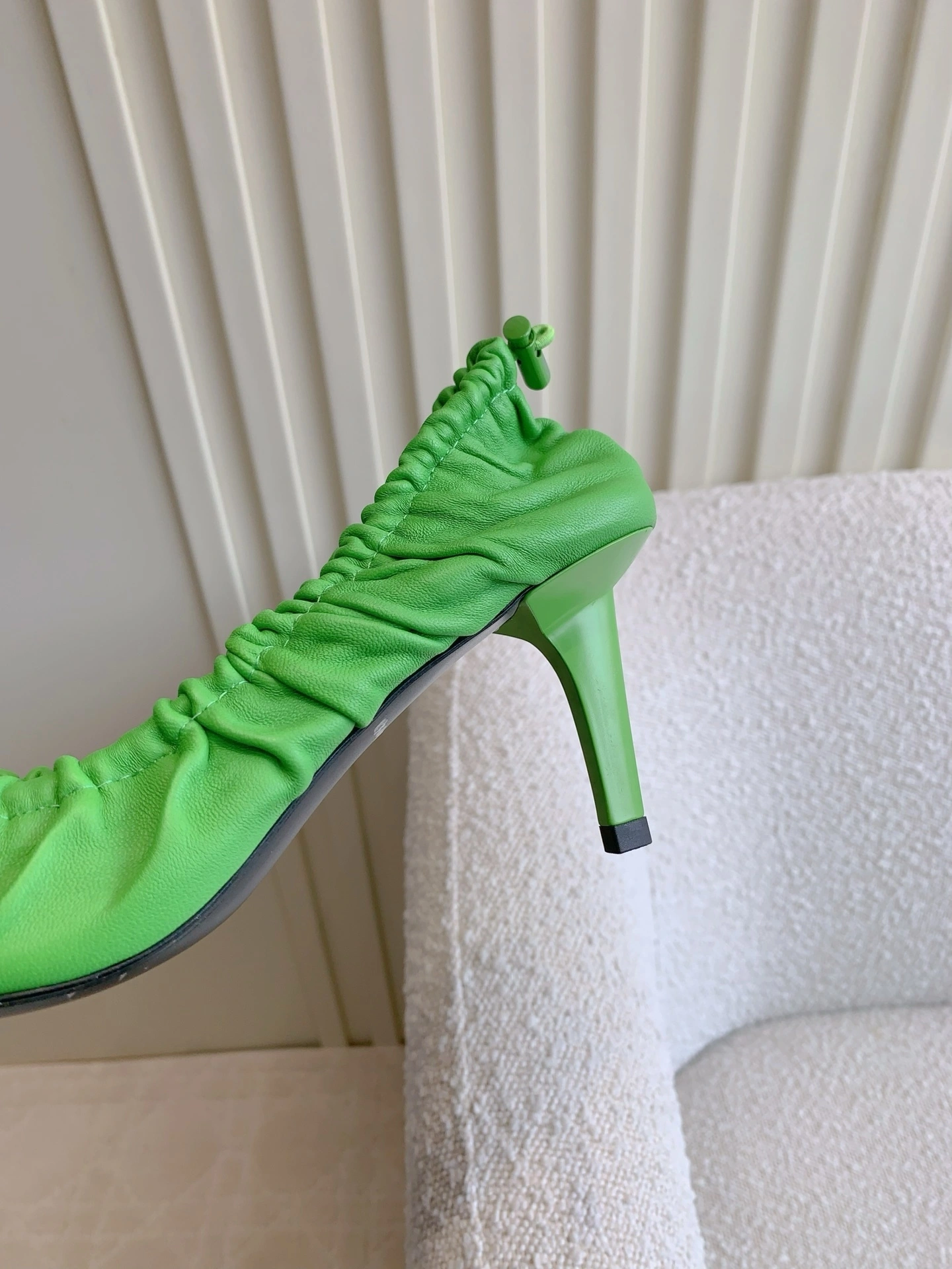 COCO-- 218593i161 636612WB9Y03510 Heel height：6.5CM sheepskin item:E-X000D4046